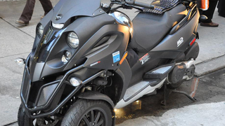 Hummer-Branded Piaggio MP3 Pushes Brand Even Smaller